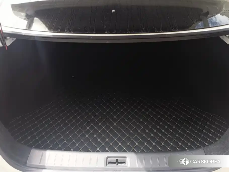 Nissan Sylphy id 4680716 из Китая 12