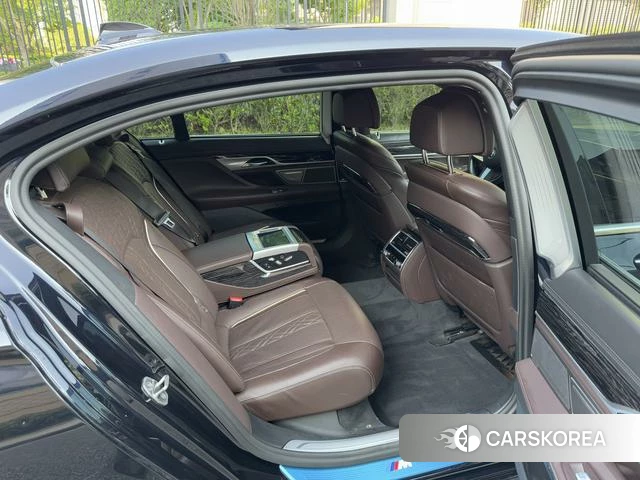 BMW 7 series id 4229224 из Китая 8