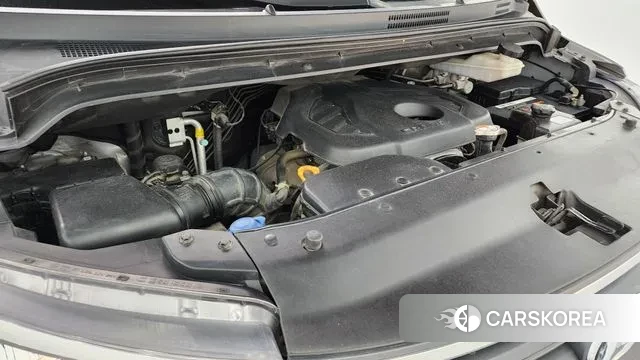 Hyundai The New Grand Starex id 3238994 из Кореи 16