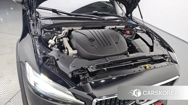 Volvo V60 Cross-Country 2nd Generation id 3577478 из Кореи 16