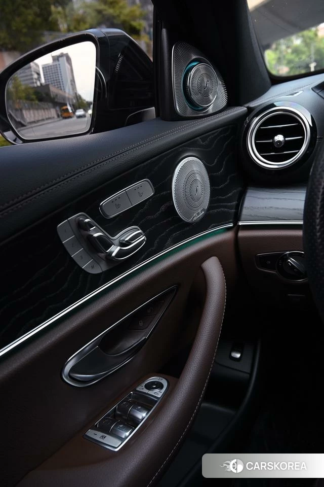 Mercedes-Benz E-class (imported) id 4221904 из Китая 21