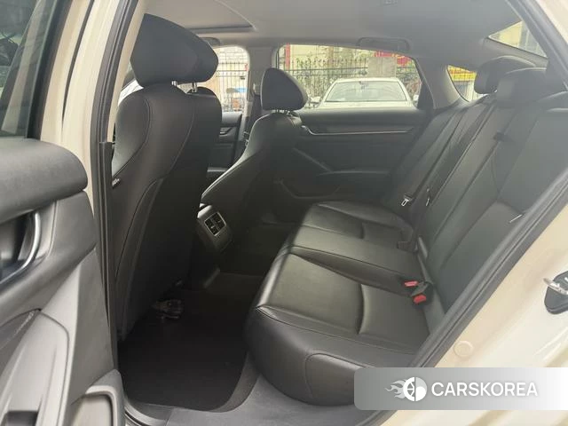 Honda Accord id 4241299 из Китая 14