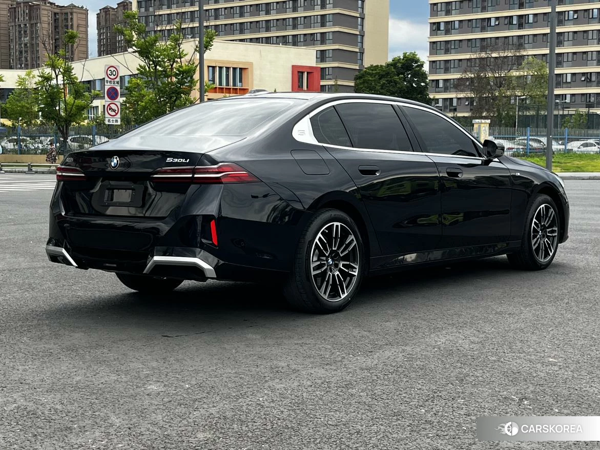 BMW 5 series id 4498876 из Китая 14