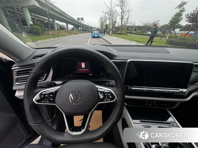 Volkswagen Tourang id 4276964 из Китая 19