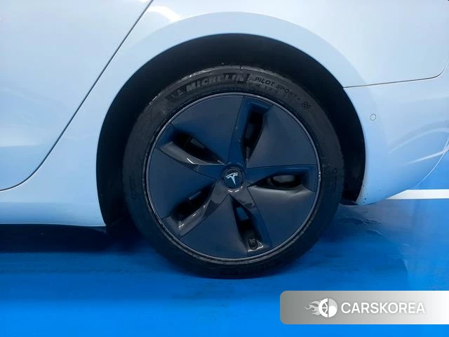 Tesla Model 3 id 4212971 из Китая 16