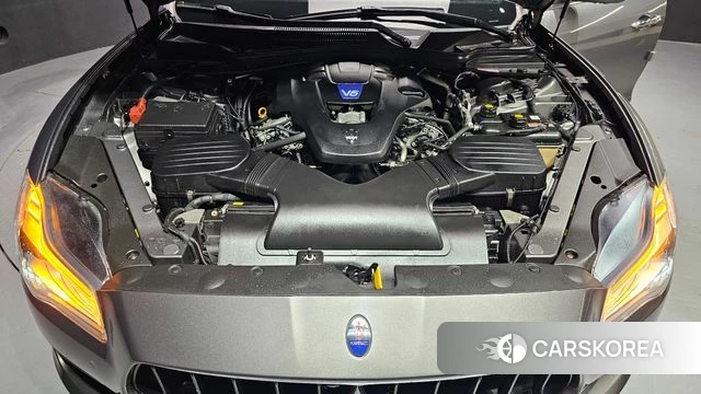 Maserati Quattroporte id 4430291 из Кореи 30