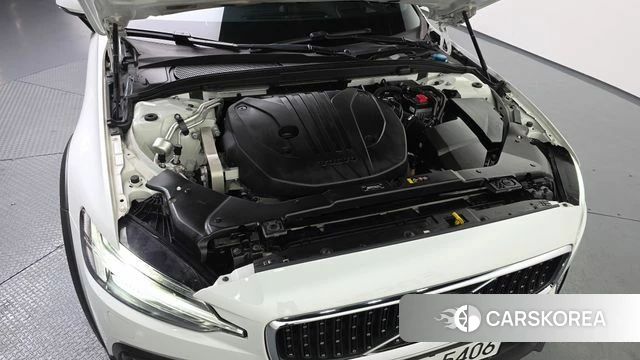 Volvo V60 Cross-Country 2nd Generation id 4179806 из Кореи 16