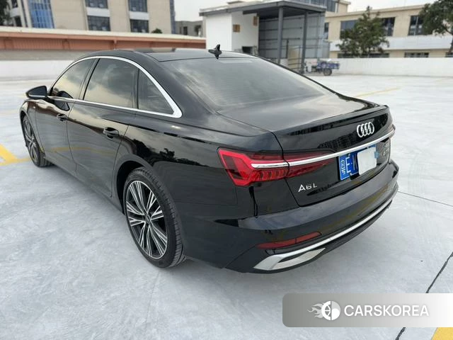 Audi A6L id 4301819 из Китая 10