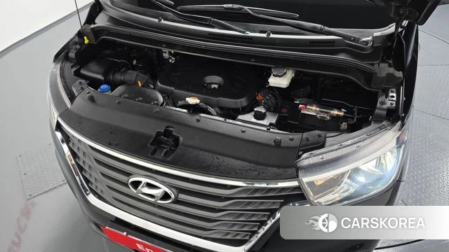 Hyundai The New Grand Starex id 4582149 из Кореи 16