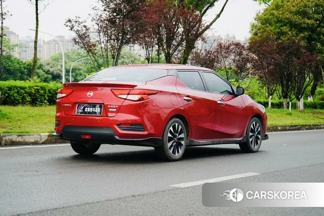 Nissan Bluebird id 4253311 из Китая 12