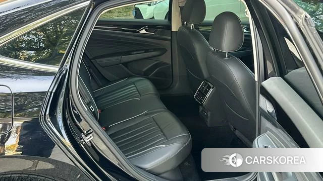 Volkswagen Passat 2022 Черный из Китая, фото 6