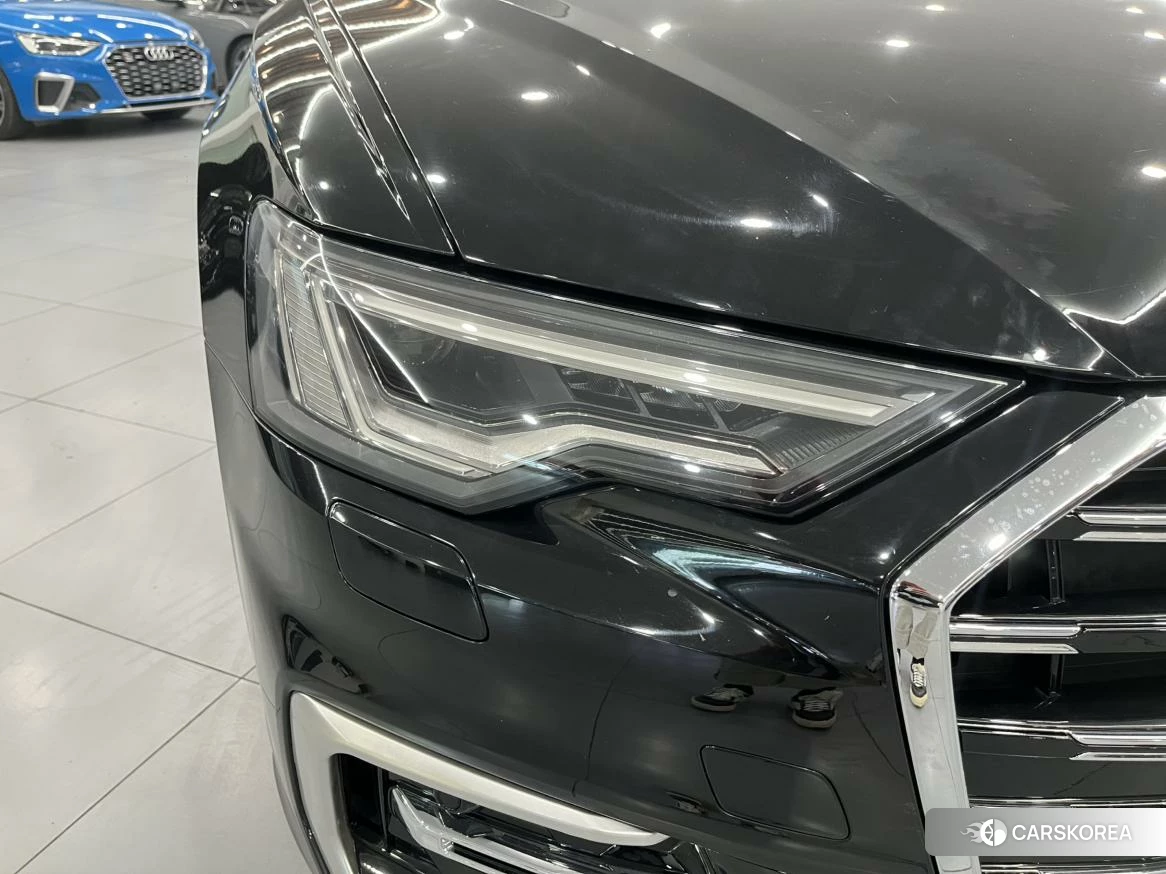 Audi A6L id 4405820 из Китая 12