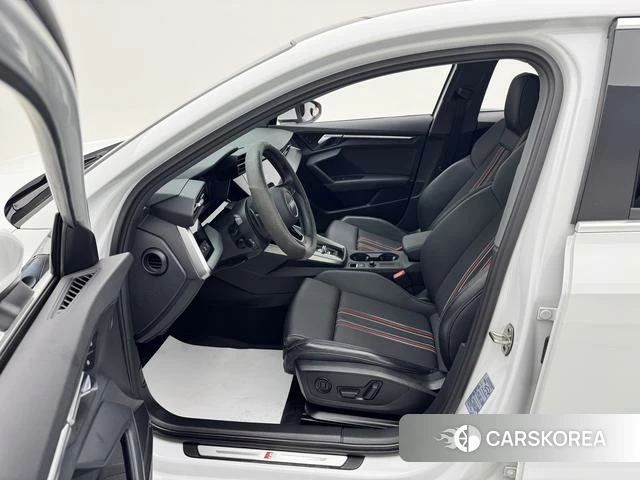 Audi A3 id 4257935 из Китая 24