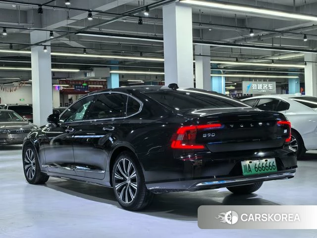 Volvo S90 PHEV 2021 Черный из Китая, фото 6