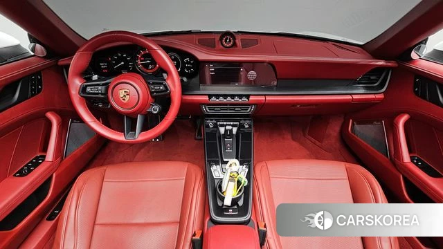 Porsche 911(992) id 4533292 из Кореи 33