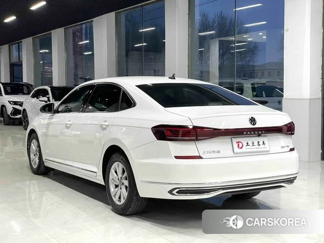 Volkswagen Passat id 4263093 из Китая 17