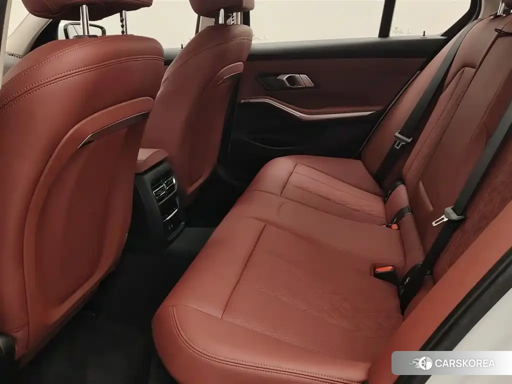 BMW 3 series id 4577495 из Китая 11