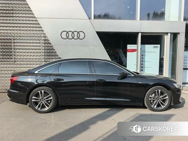 Audi A6L id 4259064 из Китая 9