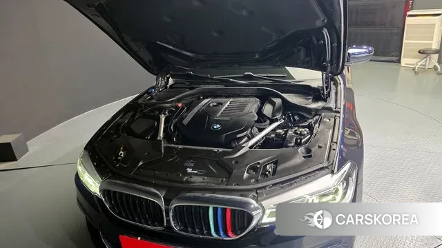 BMW 5 Series (G30) id 3202918 из Кореи 16