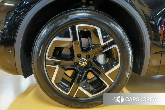 Volkswagen Touareg 3rd generation id 3841040 из Кореи 16