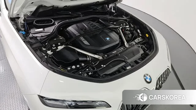 BMW 7 Series (G70) id 3447096 из Кореи 16