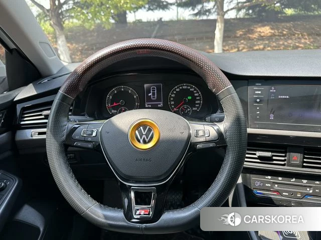 Volkswagen Bora id 4276137 из Китая 8