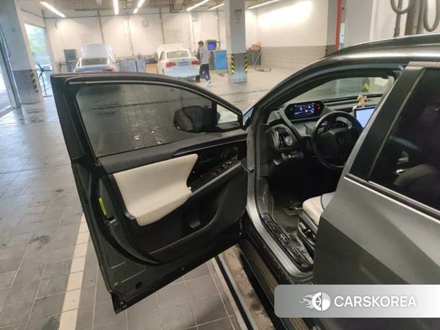 Toyota FAW bZ4X 2023 Темно-серый из Китая, фото 6