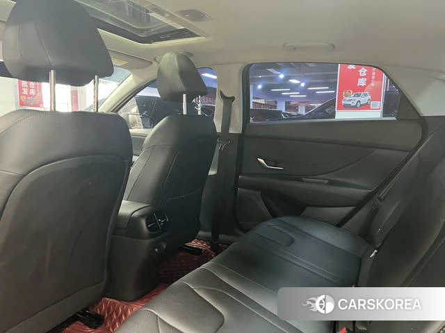 Hyundai Elantra id 4348475 из Китая 8