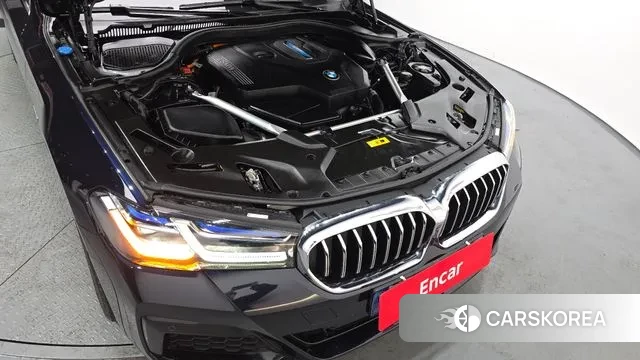 BMW 5 Series (G30) id 3675724 из Кореи 16