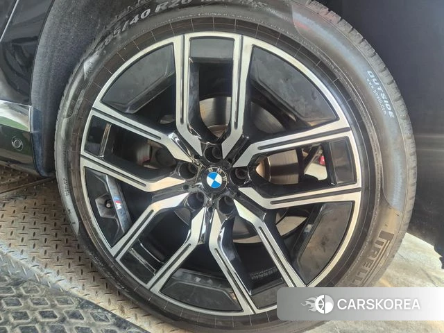 BMW 7 Series (G70) 2024 Черный из Кореи, фото 6