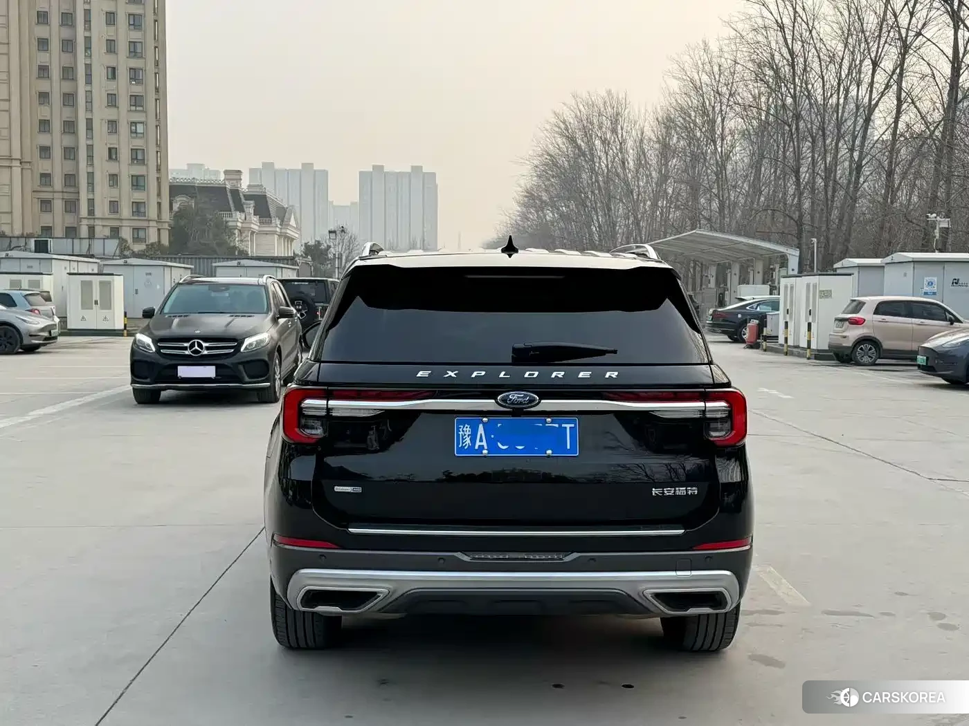 Ford Explorer 2024 Черный из Китая, фото 6