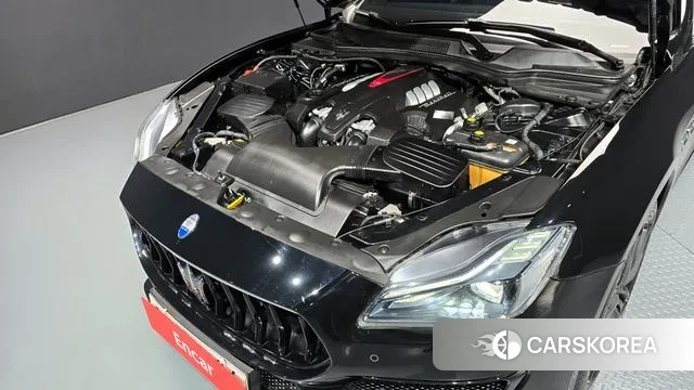 Maserati Quattroporte id 3546798 из Кореи 16