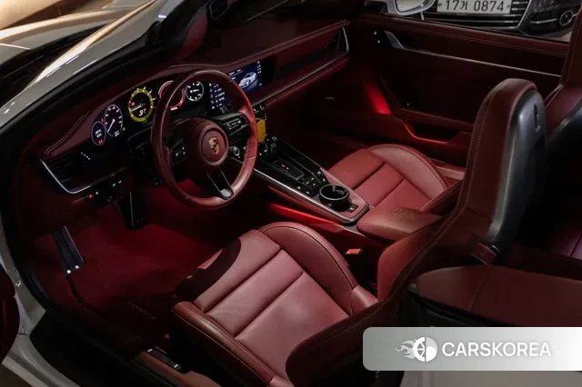 Porsche 911(992) id 3590942 из Кореи 7