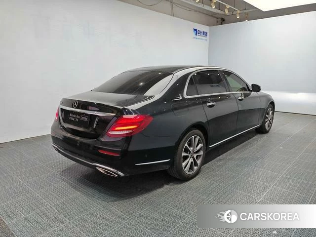 Mercedes-Benz E-class id 4221709 из Китая 16
