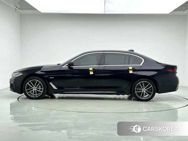 BMW 5 series PHEV id 4261668 из Китая 16