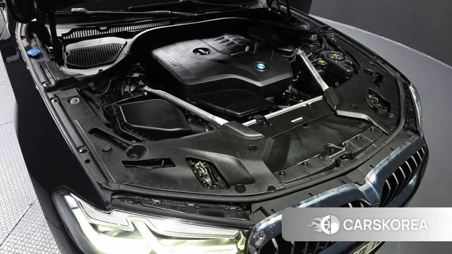 BMW 5 Series (G30) id 3799943 из Кореи 16