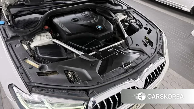 BMW 5 Series (G30) id 3329537 из Кореи 16