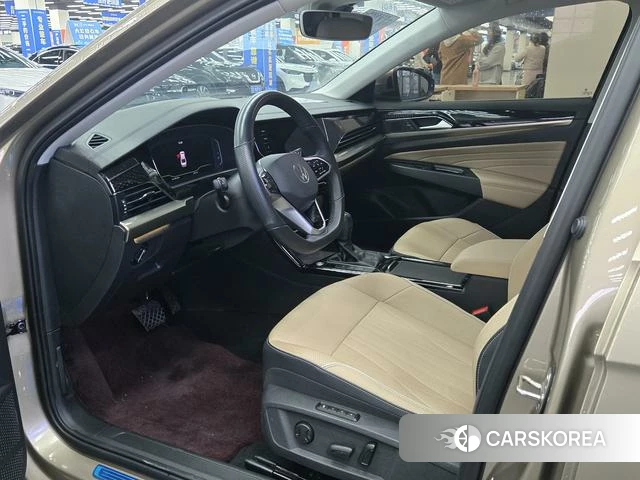 Volkswagen Passat id 4209917 из Китая 10