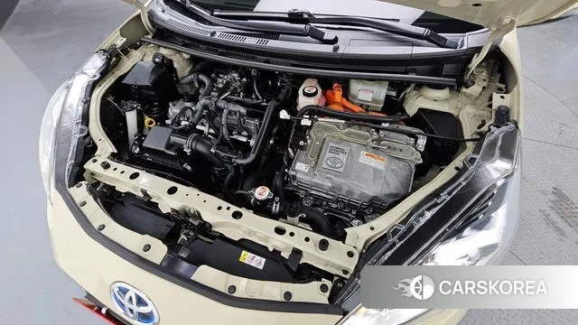 Toyota Prius C id 3494635 из Кореи 16