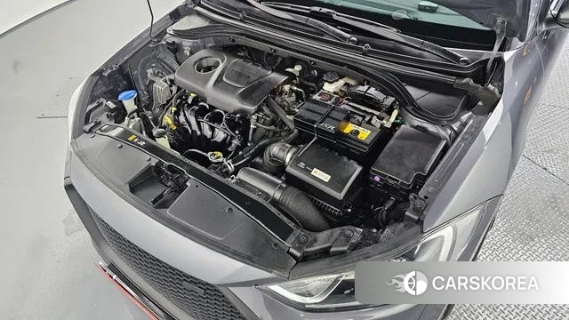 Hyundai Avante AD id 3728707 из Кореи 16