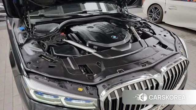 BMW 7 Series (G11) id 3069859 из Кореи 16