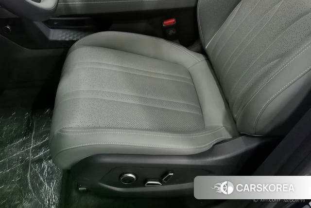 Dark blue car Dark blue S07 id 4213078 из Китая 19