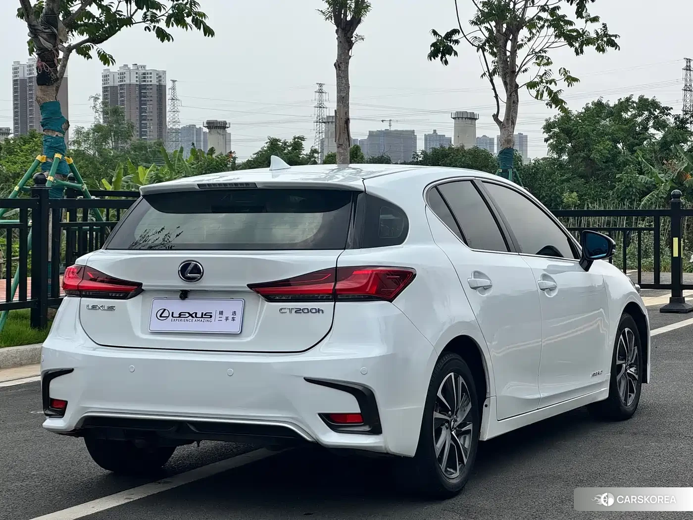 Lexus CT id 4514445 из Китая 9