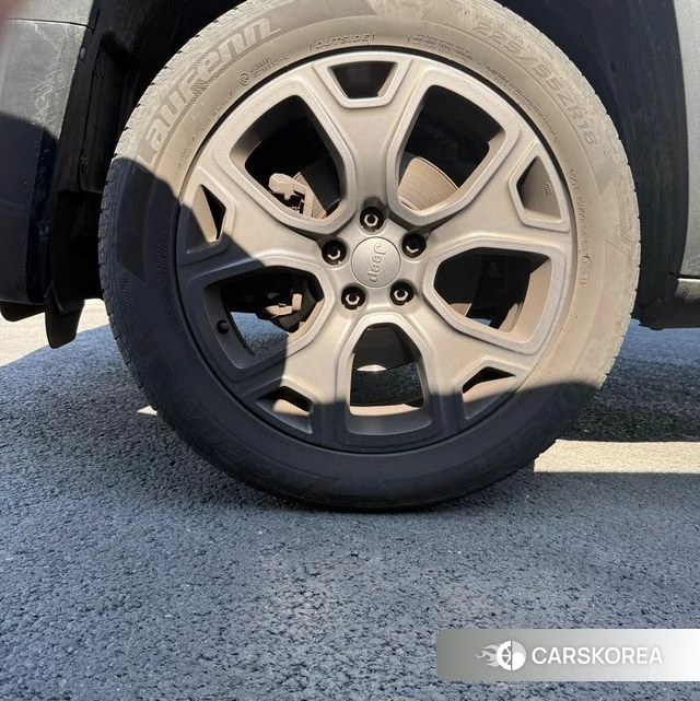 Jeep Renegade id 3852259 из Кореи 7