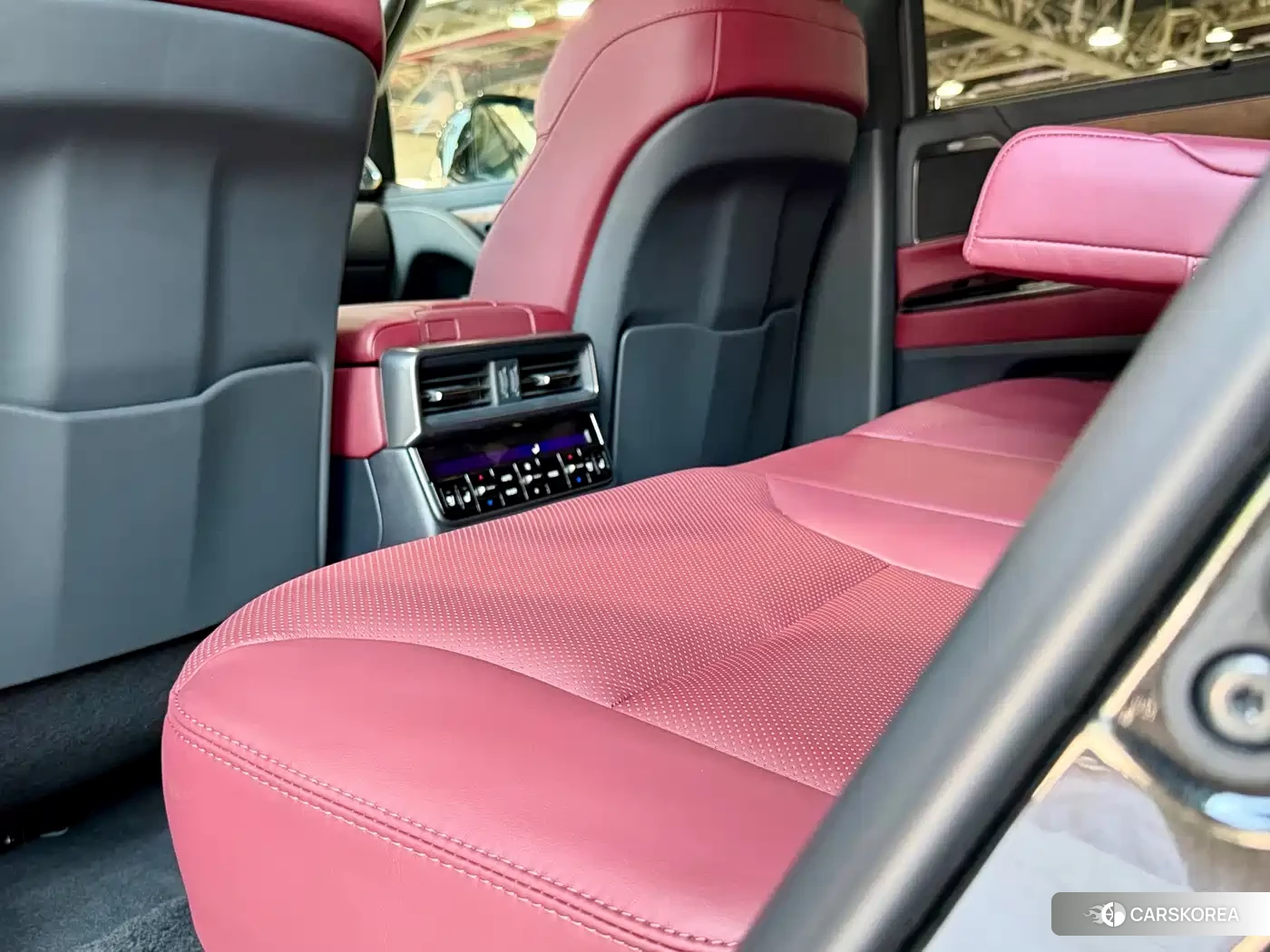 Lexus LX id 4685998 из Китая 30