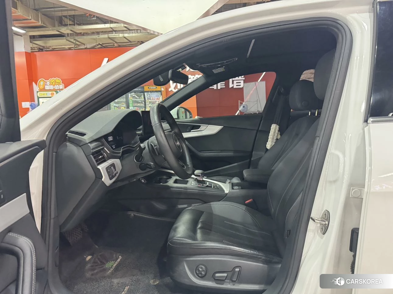Audi A4L id 4405844 из Китая 21