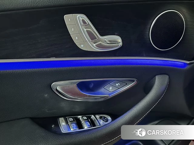 Mercedes-Benz E-class (imported) id 4276912 из Китая 20