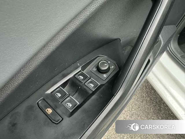 Volkswagen Sagitar id 4278529 из Китая 31