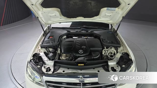 Mercedes-Benz E-Class W213 id 4604984 из Кореи 16