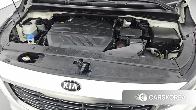 Kia The New Carnival id 4776255 из Кореи 35